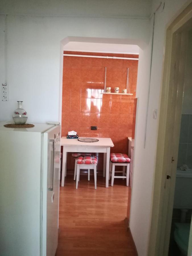 Sara Apartman Târgu-Mureş Eksteriør billede