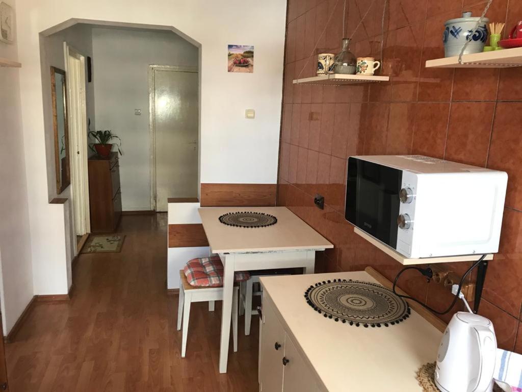 Sara Apartman Târgu-Mureş Eksteriør billede